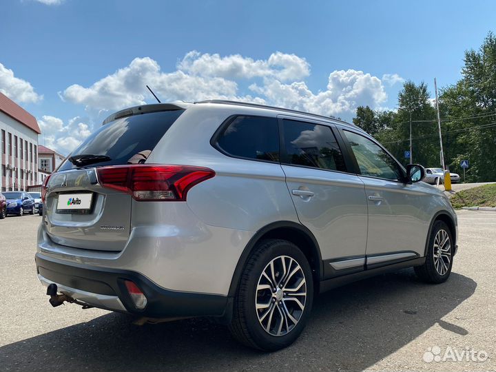 Mitsubishi Outlander 2.0 CVT, 2015, 123 400 км