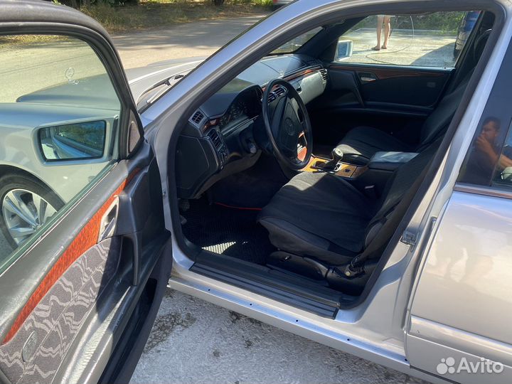 Mercedes-Benz E-класс 2.3 МТ, 1996, 350 000 км