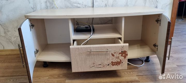 Тумба под тв