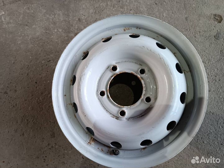 Диск R15 (5 отверстий)