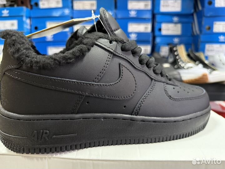 Кроссовки Nike Air Force с мехом