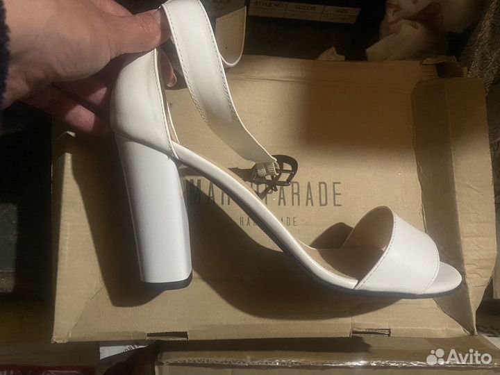 Босоножки кожаные 40 р