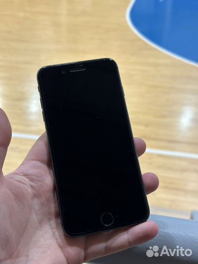 iPhone 8 Plus, 64 ГБ