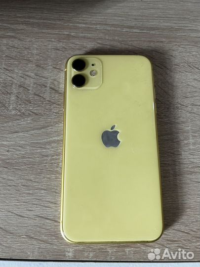 iPhone 11, 64 ГБ