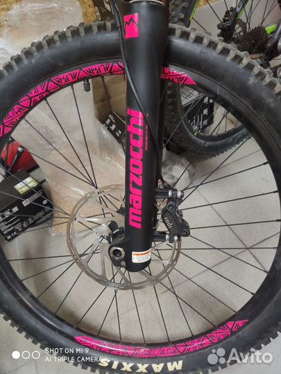 Велосипед commencal supreme