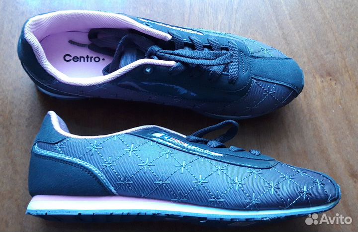 Кроссовки женские 39 размер