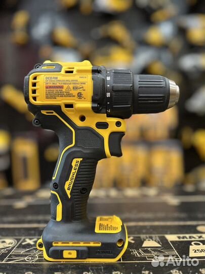 Дрель-шуруповерт dewalt DCD708B atomic