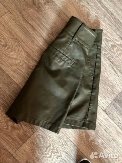 Кожаные шорты