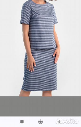 Продам женский костюм новый