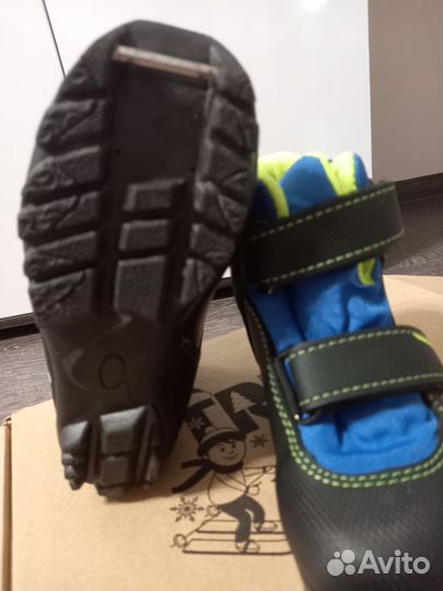 Лыжные ботинки