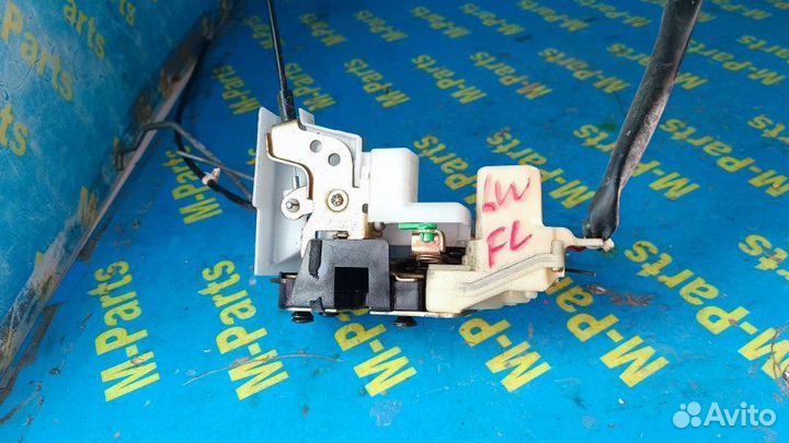 Замок двери передний левый Mazda Mpv LW3W LW5W