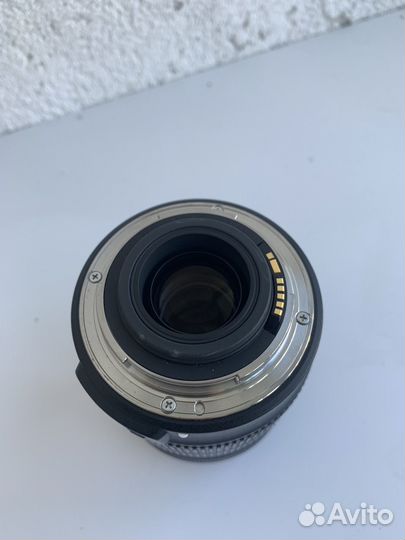 Объектив Canon EF-S 18-135mm