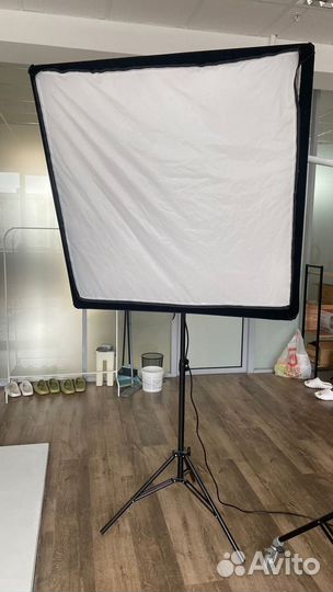 Стойка с софтбоксом под байонет Bowens