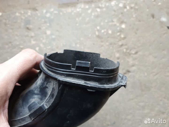 Патрубок воздушного фильтра Рено Дастер