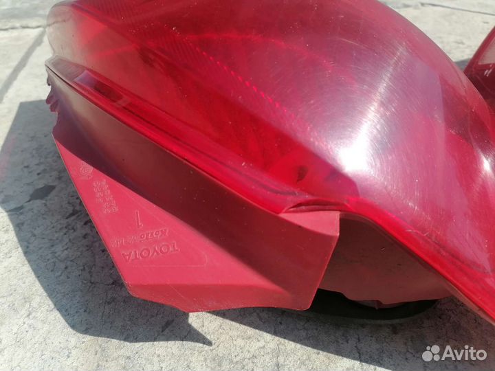 Фонари задние Toyota vitz