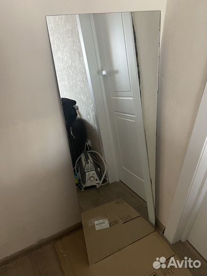 Зеркало настенное