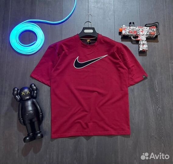 Летняя футболка Nike