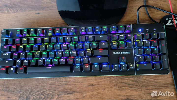 Игровая механическая клавиатура