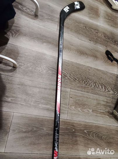 Клюшка хоккейная