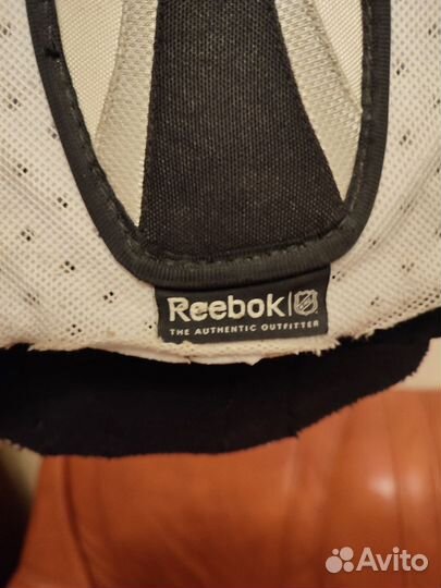 Нагрудник хоккейный reebok jr l/g