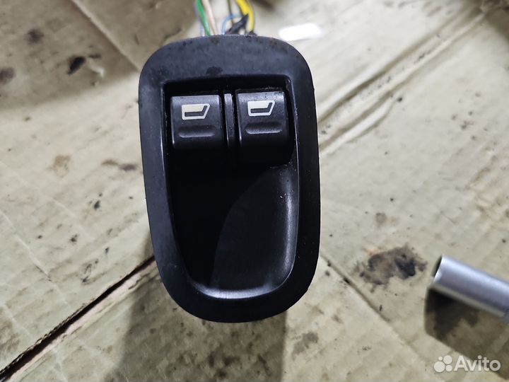 Блок управления стеклоподъемниками Peugeot 206