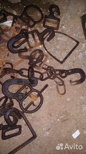 Упряжь для лошади. Подковы. Период 2 мировая