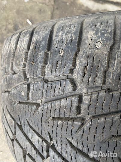 Nokian Tyres Hakkapeliitta 4 275/50 R20