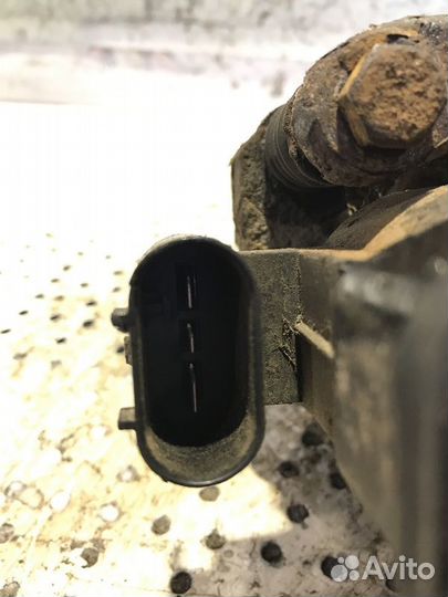 Суппорт задний левый Bmw X3 f25 2.0d