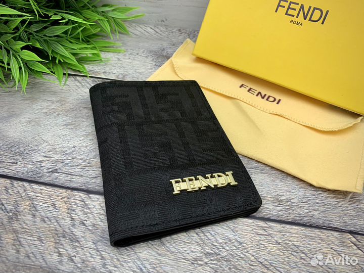 Обложка для паспорта fendi