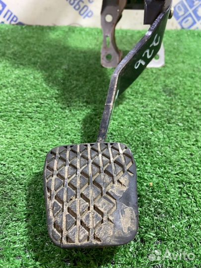 Педаль тормоза Mazda 6 Gg седан 1.8 L8 2004