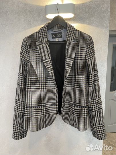 Armani jeans пиджак женский, размер 46