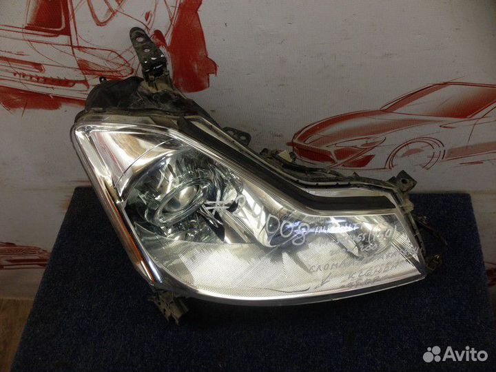 Фара правая Infiniti M (2005-2010)