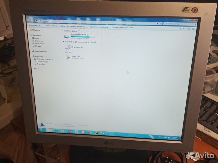 Монитор LG flatron l1730s