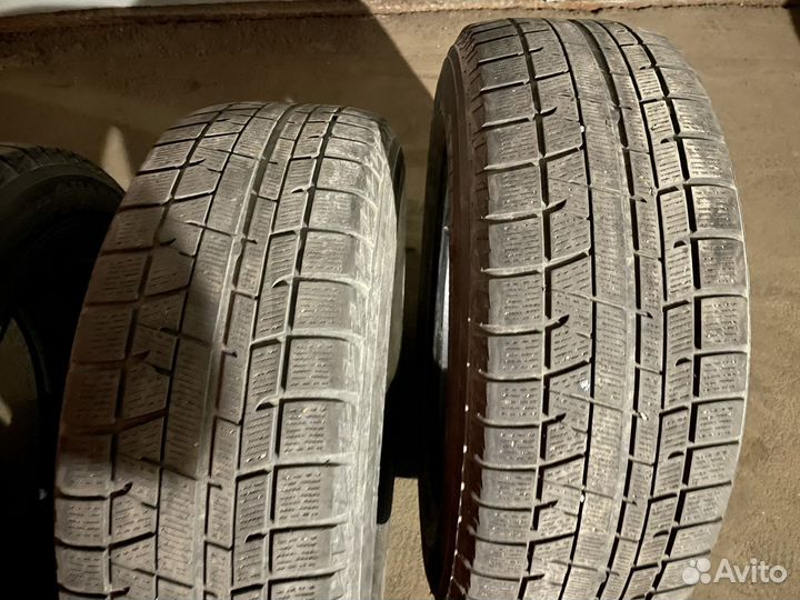 Yokohama Ice Guard IG50 215/65 R16 98Q