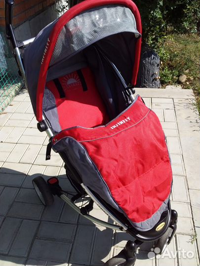 Прогулочная коляска