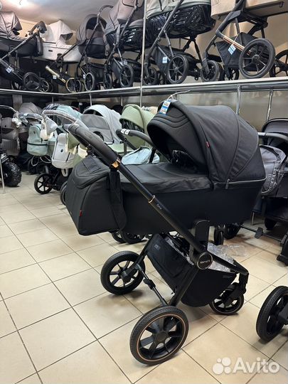 Коляска 2 в 1 Carrello Epica