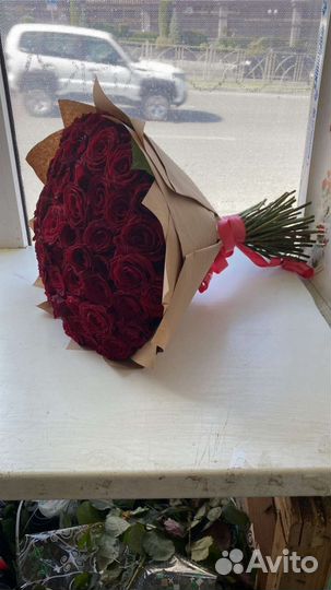 51роза 40 см цвета на наш выбор