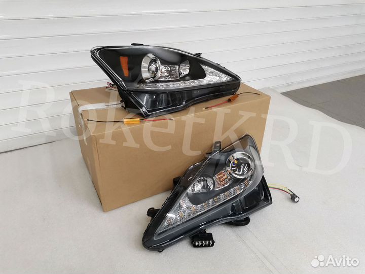 Фары lexus is 250 / IS350 Штатные