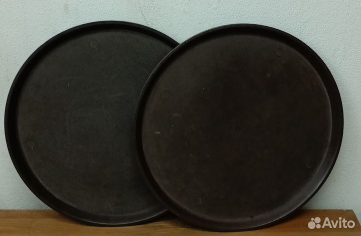 Поднос прорезиненный круглый 40 см коричневый