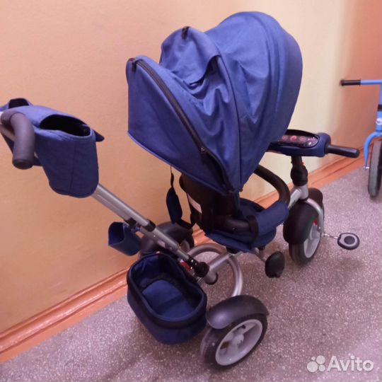Велосипед с родительской ручкой