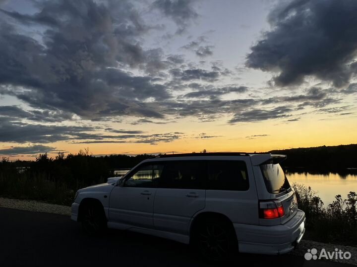 Subaru forester накладки на двери