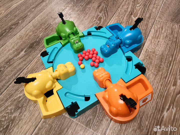 Игрушка бегемоты (еще кегли шар передник)