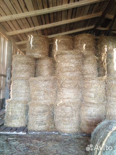 Солома в рулонах