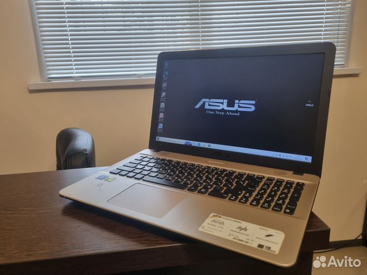 Asus VivoBook X541SC (Intel N3710 / Geforce 810M)