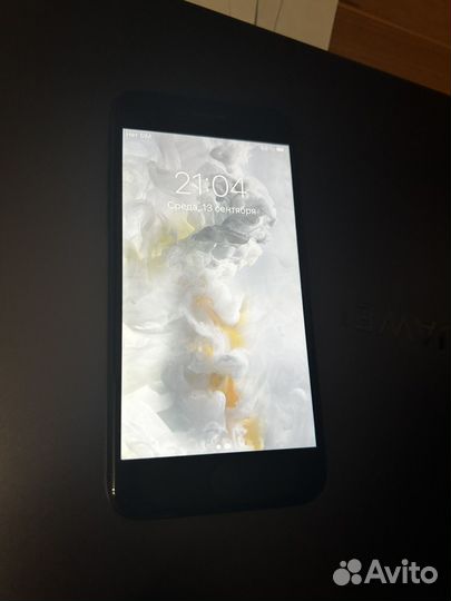 Телефон iPhone 7