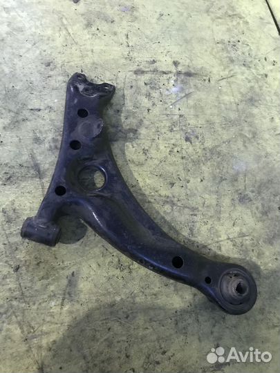 Рычаг Toyota Corona