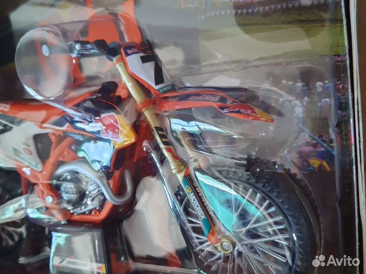 Модель мотоцикла ктм SX450F 1:12 Plessinger#7