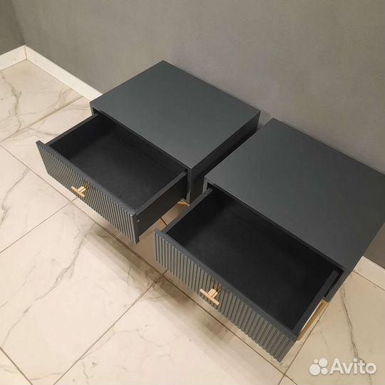 Тумба прикроватная