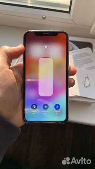 iPhone Xs, 64 ГБ