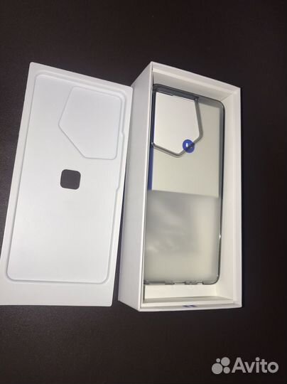 TECNO Camon 20 Pro, 8/256 ГБ